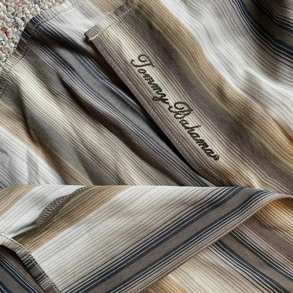 Tommy Bahama Silk Tencel Blend Strips Button Up Shirt Men Size L Pocket - Picture 5 of 9